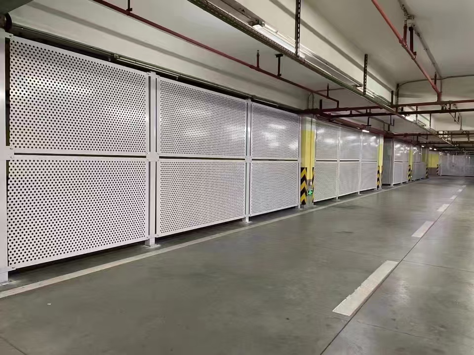 廊坊市室内吊顶勾搭板铝围挡 - 价格